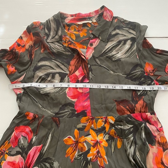 Soft Surroundings Provencia Green Floral Dress Handkerchief Hem Size PL - Picture 11 of 12